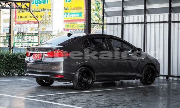 ซื้อ รถมือสอง Honda City สีดำ รถยนต์ ใน %{เมือง} ใน กรุงเทพมหานคร ซื้อ รถมือสอง Honda City สีดำ รถยนต์ ใน %{เมือง} ใน กรุงเทพมหานคร