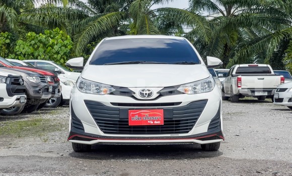 Buy Used Toyota Yaris Ativ White Car in Bangkok in Bangkok Buy Used Toyota Yaris Ativ White Car in Bangkok in Bangkok