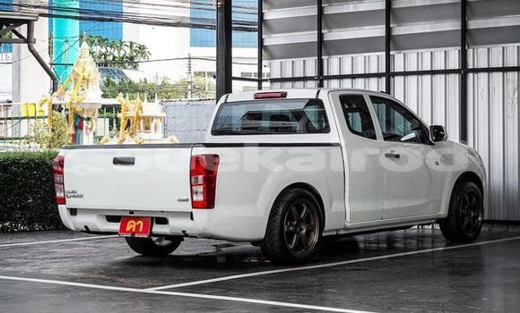 Buy Used Isuzu D-Max White Car in Bangkok in Bangkok Buy Used Isuzu D-Max White Car in Bangkok in Bangkok