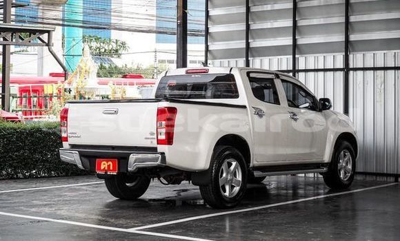 ซื้อ รถมือสอง Isuzu D-Max ขาว รถยนต์ ใน %{เมือง} ใน กรุงเทพมหานคร ซื้อ รถมือสอง Isuzu D-Max ขาว รถยนต์ ใน %{เมือง} ใน กรุงเทพมหานคร