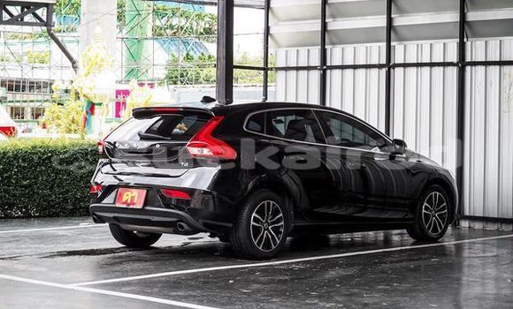 Buy Used Volvo V40 Black Car in Bangkok in Bangkok Buy Used Volvo V40 Black Car in Bangkok in Bangkok