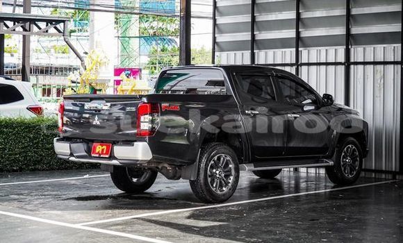 ซื้อ รถมือสอง Mitsubishi Triton สีดำ รถยนต์ ใน %{เมือง} ใน กรุงเทพมหานคร ซื้อ รถมือสอง Mitsubishi Triton สีดำ รถยนต์ ใน %{เมือง} ใน กรุงเทพมหานคร