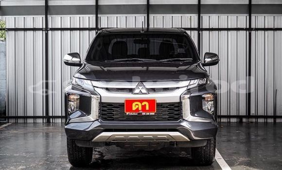 ซื้อ รถมือสอง Mitsubishi Triton สีดำ รถยนต์ ใน %{เมือง} ใน กรุงเทพมหานคร ซื้อ รถมือสอง Mitsubishi Triton สีดำ รถยนต์ ใน %{เมือง} ใน กรุงเทพมหานคร