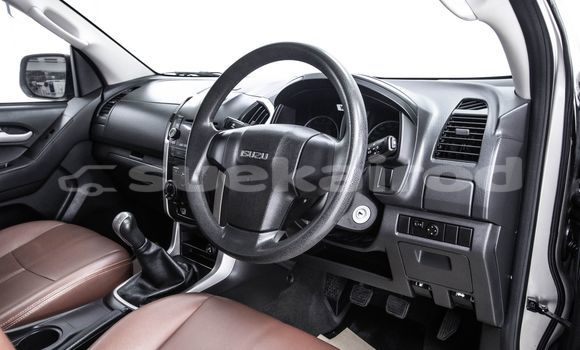 ซื้อ รถมือสอง Isuzu D-Max สีน้ำตาล รถยนต์ ใน %{เมือง} ใน กรุงเทพมหานคร ซื้อ รถมือสอง Isuzu D-Max สีน้ำตาล รถยนต์ ใน %{เมือง} ใน กรุงเทพมหานคร