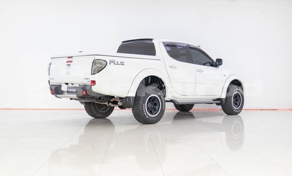 Buy Used Mitsubishi Triton White Car in Bangkok in Bangkok Buy Used Mitsubishi Triton White Car in Bangkok in Bangkok