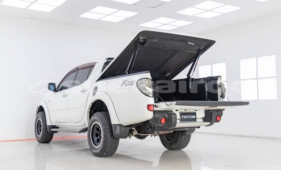 Buy Used Mitsubishi Triton White Car in Bangkok in Bangkok Buy Used Mitsubishi Triton White Car in Bangkok in Bangkok