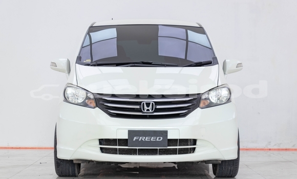Buy Used Honda Freed White Car in Bangkok in Bangkok Buy Used Honda Freed White Car in Bangkok in Bangkok