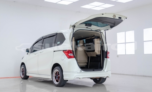 Buy Used Honda Freed White Car in Bangkok in Bangkok Buy Used Honda Freed White Car in Bangkok in Bangkok