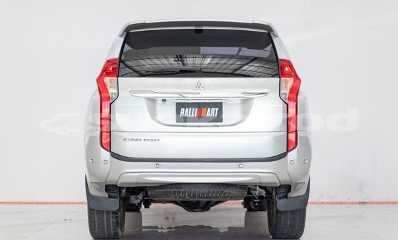 Buy Used Mitsubishi Pajero Other Car in Bangkok in Bangkok Buy Used Mitsubishi Pajero Other Car in Bangkok in Bangkok