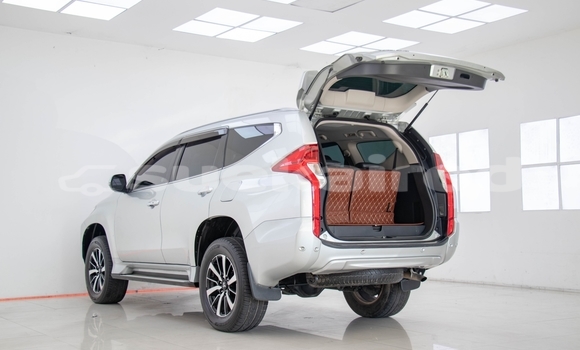 Buy Used Mitsubishi Pajero Other Car in Bangkok in Bangkok Buy Used Mitsubishi Pajero Other Car in Bangkok in Bangkok