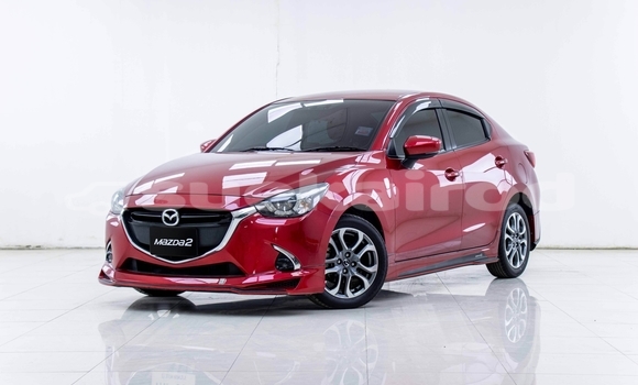 ซื้อ รถมือสอง Mazda 2 สีแดง รถยนต์ ใน %{เมือง} ใน กรุงเทพมหานคร