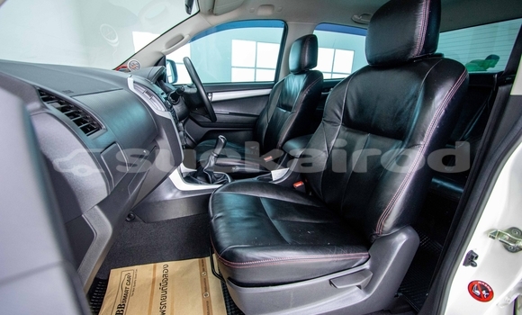 ซื้อ รถมือสอง Isuzu D-Max ขาว รถยนต์ ใน %{เมือง} ใน กรุงเทพมหานคร ซื้อ รถมือสอง Isuzu D-Max ขาว รถยนต์ ใน %{เมือง} ใน กรุงเทพมหานคร