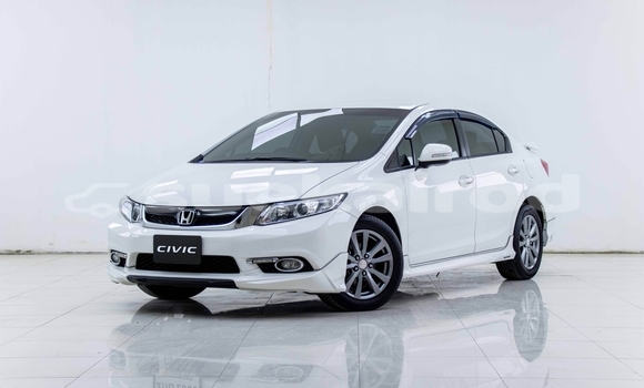 ซื้อ รถมือสอง Honda Civic ขาว รถยนต์ ใน %{เมือง} ใน กรุงเทพมหานคร