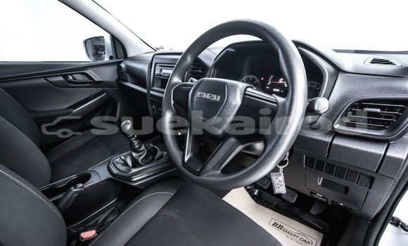 Buy Used Isuzu D-Max White Car in Bangkok in Bangkok Buy Used Isuzu D-Max White Car in Bangkok in Bangkok