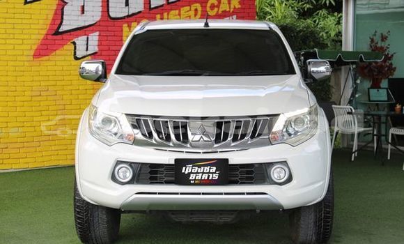 ซื้อ รถมือสอง Mitsubishi Triton ขาว รถยนต์ ใน %{เมือง} ใน กรุงเทพมหานคร ซื้อ รถมือสอง Mitsubishi Triton ขาว รถยนต์ ใน %{เมือง} ใน กรุงเทพมหานคร