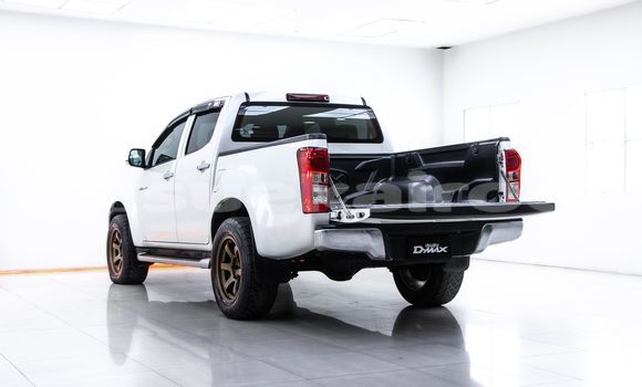 Buy Used Isuzu D-Max White Car in Bangkok in Bangkok Buy Used Isuzu D-Max White Car in Bangkok in Bangkok