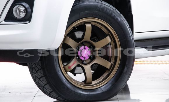 Buy Used Isuzu D-Max White Car in Bangkok in Bangkok Buy Used Isuzu D-Max White Car in Bangkok in Bangkok