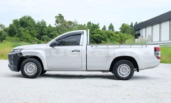 Buy Used Mitsubishi Triton White Car in Bangkok in Bangkok Buy Used Mitsubishi Triton White Car in Bangkok in Bangkok