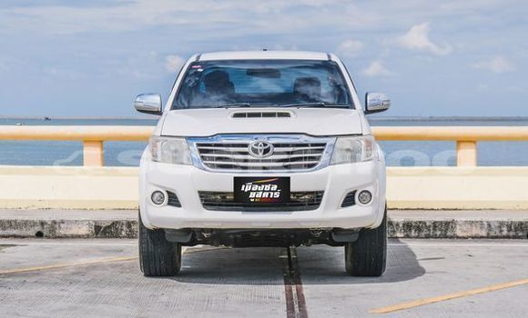 ซื้อ รถมือสอง Toyota Vigo ขาว รถยนต์ ใน %{เมือง} ใน กรุงเทพมหานคร ซื้อ รถมือสอง Toyota Vigo ขาว รถยนต์ ใน %{เมือง} ใน กรุงเทพมหานคร