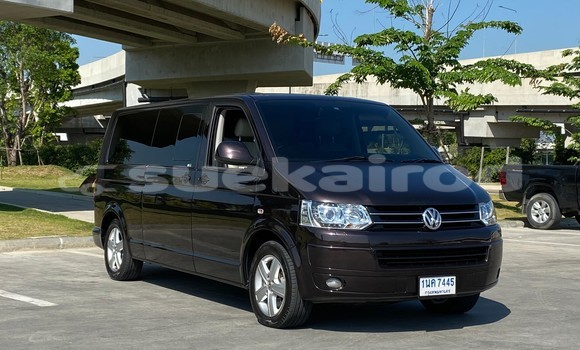 Buy Used Volkswagen Caravelle Brown Car in Bangkok in Bangkok Buy Used Volkswagen Caravelle Brown Car in Bangkok in Bangkok