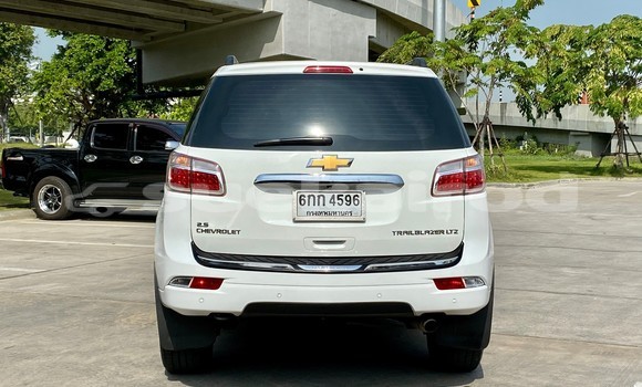 ซื้อ รถมือสอง Chevrolet TrailBlazer ขาว รถยนต์ ใน %{เมือง} ใน กรุงเทพมหานคร ซื้อ รถมือสอง Chevrolet TrailBlazer ขาว รถยนต์ ใน %{เมือง} ใน กรุงเทพมหานคร