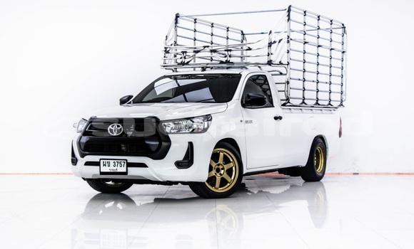ซื้อ รถมือสอง Toyota Hiluxe Revo ขาว รถยนต์ ใน %{เมือง} ใน กรุงเทพมหานคร