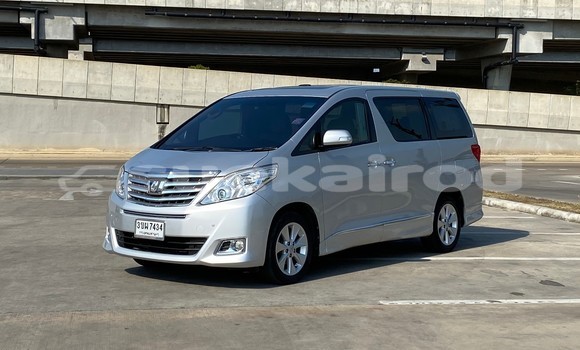 Buy Used Toyota Alphard Silver Car in Bangkok in Bangkok