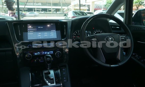 Buy Used Toyota Alphard White Car in Bangkok in Bangkok Buy Used Toyota Alphard White Car in Bangkok in Bangkok