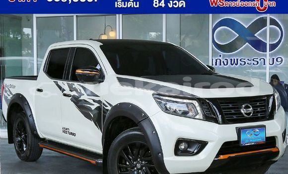 Buy Used Nissan Navara White Car in Bangkok in Bangkok