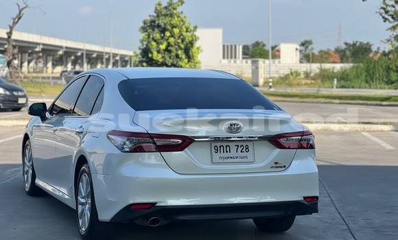 Buy Used Toyota Camry White Car in Bangkok in Bangkok Buy Used Toyota Camry White Car in Bangkok in Bangkok