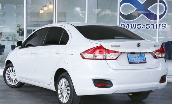 ซื้อ รถมือสอง Suzuki Ciaz ขาว รถยนต์ ใน %{เมือง} ใน กรุงเทพมหานคร ซื้อ รถมือสอง Suzuki Ciaz ขาว รถยนต์ ใน %{เมือง} ใน กรุงเทพมหานคร