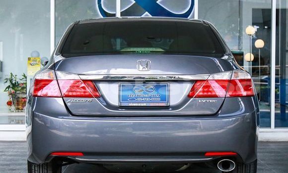 ซื้อ รถมือสอง Honda Accord สีดำ รถยนต์ ใน %{เมือง} ใน กรุงเทพมหานคร ซื้อ รถมือสอง Honda Accord สีดำ รถยนต์ ใน %{เมือง} ใน กรุงเทพมหานคร