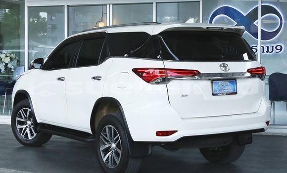 ซื้อ รถมือสอง Toyota Fortuner ขาว รถยนต์ ใน %{เมือง} ใน กรุงเทพมหานคร ซื้อ รถมือสอง Toyota Fortuner ขาว รถยนต์ ใน %{เมือง} ใน กรุงเทพมหานคร