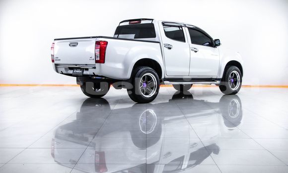 Buy Used Isuzu D-Max White Car in Bangkok in Bangkok Buy Used Isuzu D-Max White Car in Bangkok in Bangkok