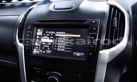 Buy Used Isuzu D-Max White Car in Bangkok in Bangkok Buy Used Isuzu D-Max White Car in Bangkok in Bangkok