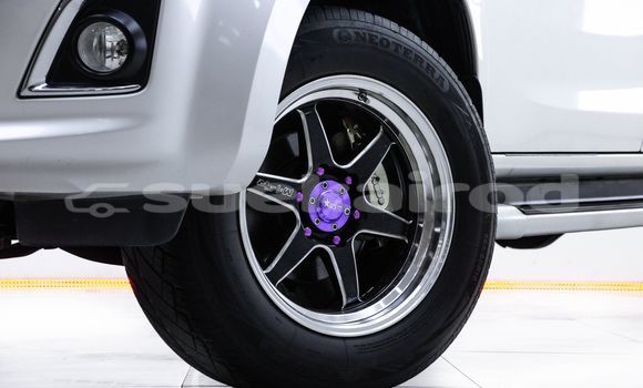 Buy Used Isuzu D-Max White Car in Bangkok in Bangkok Buy Used Isuzu D-Max White Car in Bangkok in Bangkok