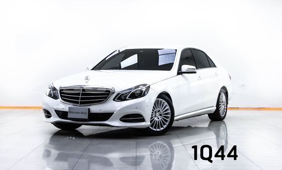 ซื้อ รถมือสอง Mercedes-Benz E-Classe ขาว รถยนต์ ใน %{เมือง} ใน กรุงเทพมหานคร ซื้อ รถมือสอง Mercedes-Benz E-Classe ขาว รถยนต์ ใน %{เมือง} ใน กรุงเทพมหานคร