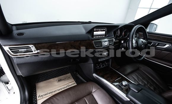 ซื้อ รถมือสอง Mercedes-Benz E-Classe ขาว รถยนต์ ใน %{เมือง} ใน กรุงเทพมหานคร ซื้อ รถมือสอง Mercedes-Benz E-Classe ขาว รถยนต์ ใน %{เมือง} ใน กรุงเทพมหานคร