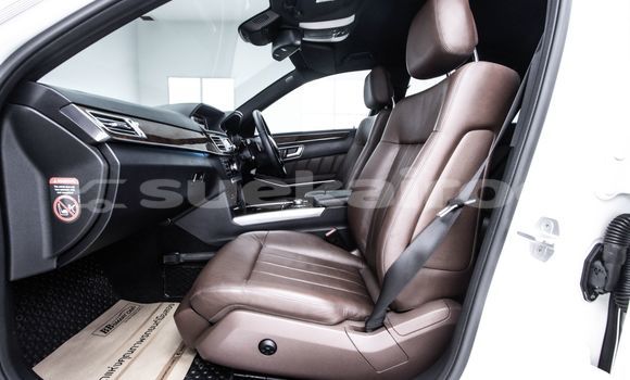 ซื้อ รถมือสอง Mercedes-Benz E-Classe ขาว รถยนต์ ใน %{เมือง} ใน กรุงเทพมหานคร ซื้อ รถมือสอง Mercedes-Benz E-Classe ขาว รถยนต์ ใน %{เมือง} ใน กรุงเทพมหานคร