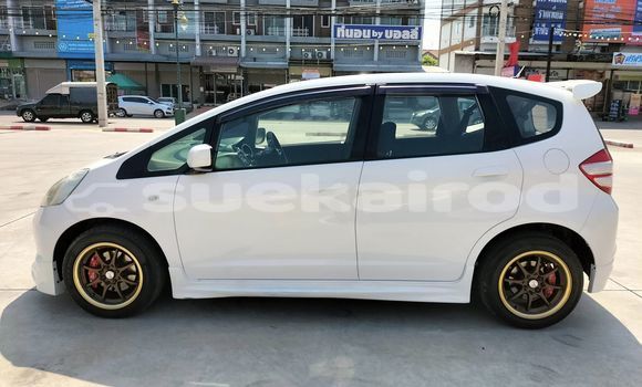 ซื้อ รถมือสอง Honda Jazz ขาว รถยนต์ ใน %{เมือง} ใน กรุงเทพมหานคร ซื้อ รถมือสอง Honda Jazz ขาว รถยนต์ ใน %{เมือง} ใน กรุงเทพมหานคร