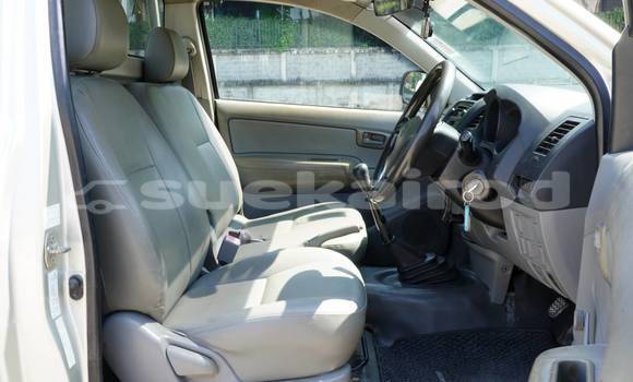 Buy Used Toyota Hiluxe VIGO Other Car in Bangkok in Bangkok Buy Used Toyota Hiluxe VIGO Other Car in Bangkok in Bangkok