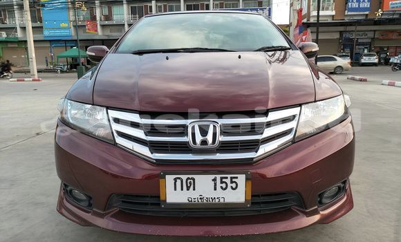 ซื้อ รถมือสอง Honda City สีแดง รถยนต์ ใน %{เมือง} ใน กรุงเทพมหานคร