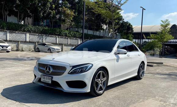 ซื้อ รถมือสอง Mercedes-Benz C-Classe ขาว รถยนต์ ใน %{เมือง} ใน กรุงเทพมหานคร