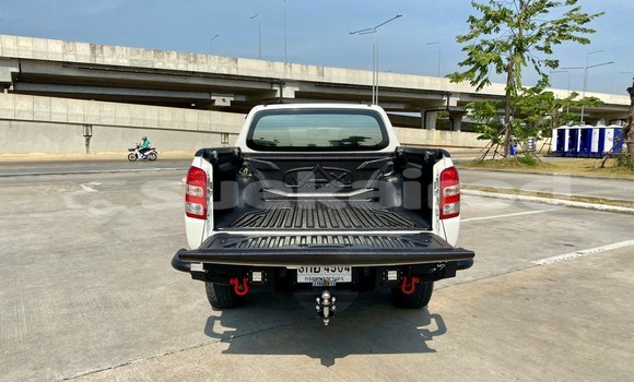Buy Used Mitsubishi Triton White Car in Bangkok in Bangkok Buy Used Mitsubishi Triton White Car in Bangkok in Bangkok