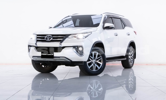 Buy Used Toyota Fortuner White Car in Bangkok in Bangkok Buy Used Toyota Fortuner White Car in Bangkok in Bangkok