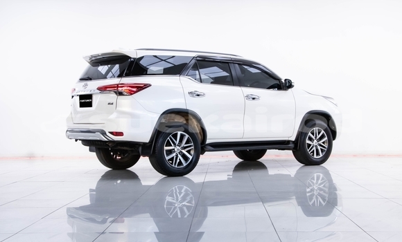 Buy Used Toyota Fortuner White Car in Bangkok in Bangkok Buy Used Toyota Fortuner White Car in Bangkok in Bangkok