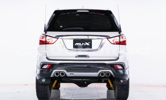 ซื้อ รถมือสอง Isuzu MU-X ขาว รถยนต์ ใน %{เมือง} ใน กรุงเทพมหานคร ซื้อ รถมือสอง Isuzu MU-X ขาว รถยนต์ ใน %{เมือง} ใน กรุงเทพมหานคร