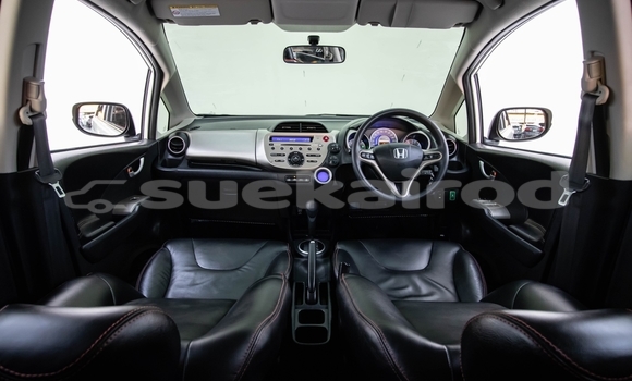 Buy Used Honda Jazz White Car in Bangkok in Bangkok Buy Used Honda Jazz White Car in Bangkok in Bangkok