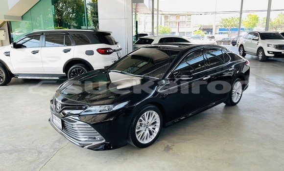 ซื้อ รถมือสอง Toyota Camry สีดำ รถยนต์ ใน %{เมือง} ใน กรุงเทพมหานคร