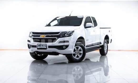 Buy Used Chevrolet Corolado White Car in Bangkok in Bangkok